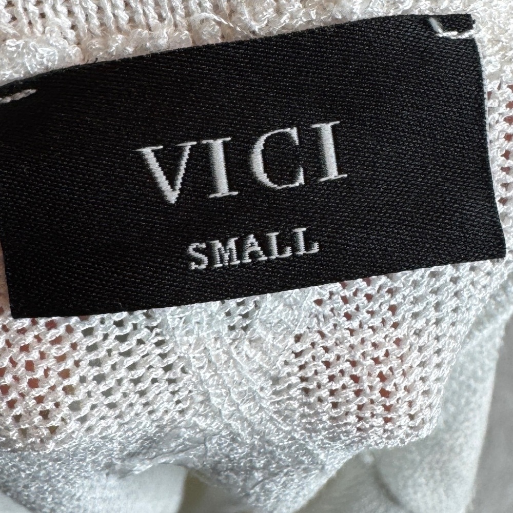 Vici Bellissimo Draped V-Neck Knit‎ Sweater Top in White Womens Small - Picture 7 of 9